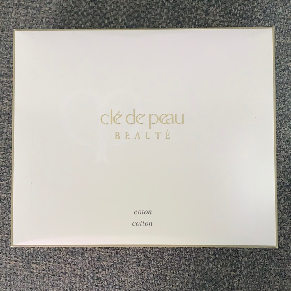 7 boxes - Cle de Peau Beauté cotton - 120 sheets
